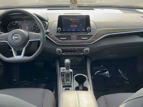 Used 2023 Nissan Altima 2.5 SV AWD/4WD image 25
