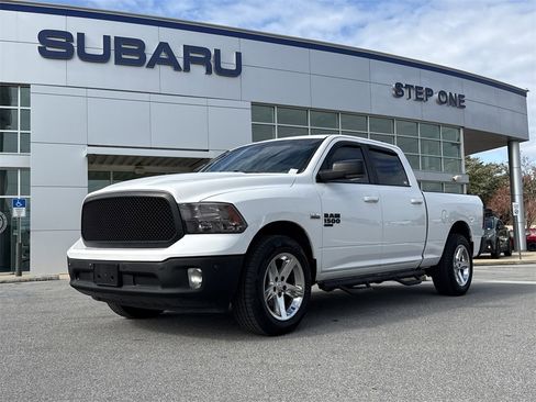 Used 2019 RAM 1500 Big Horn image 2