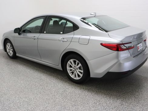 Certified 2025 Toyota Camry LE image 9