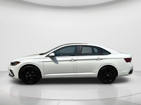 New 2026 Volkswagen Jetta SE FWD image 8