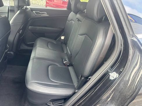 Used 2023 Kia Sportage EX AWD/4WD image 9