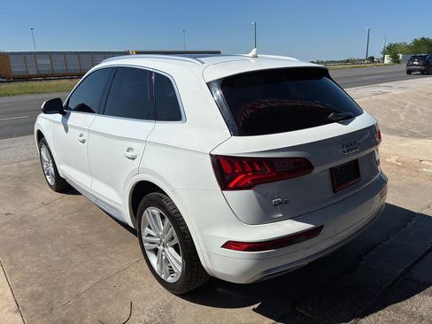Used 2018 Audi Q5 2.0T Premium Plus w/ Premium Plus Package AWD/4WD image 11