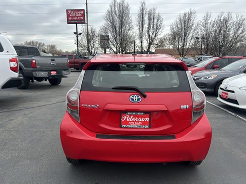Used 2013 Toyota Prius C Three image 8