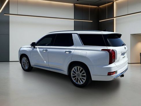 Used 2020 Hyundai Palisade Limited FWD image 3