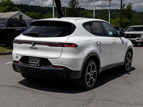 Used 2024 Alfa Romeo Tonale Veloce AWD/4WD image 4