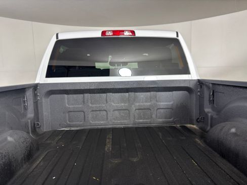 Used 2025 RAM 2500 Big Horn AWD/4WD image 25