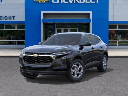 New 2026 Chevrolet Trax LS w/ LS Convenience Package FWD image 6
