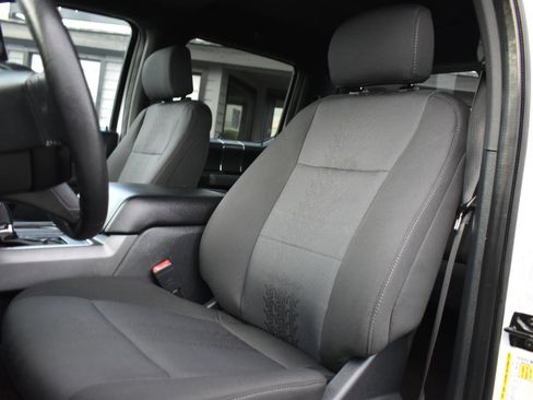 Used 2020 Ford F150 XLT w/ Equipment Group 302A Luxury AWD/4WD image 23