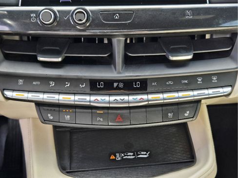 Used 2020 Cadillac CT4 Premium Luxury RWD image 17