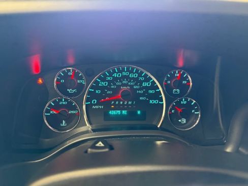 Used 2024 Chevrolet Express 3500 LT w/ LT Preferred Equipment Group RWD image 21