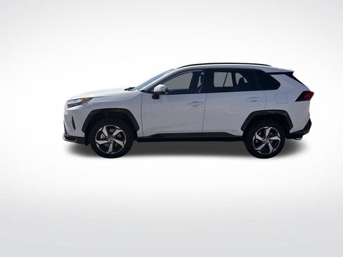 Used 2025 Toyota RAV4 SE AWD/4WD image 2