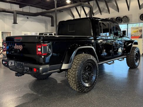 Used 2024 Jeep Gladiator Mojave image 15