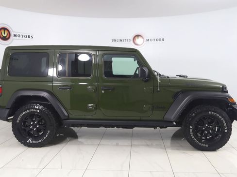 Used 2022 Jeep Wrangler Unlimited Sport AWD/4WD image 2