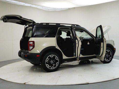 New 2025 Ford Bronco Sport Outer Banks w/ Outer Banks Tech Package+ image 13