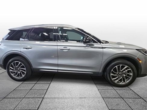 Used 2022 Lincoln Corsair AWD w/ Equipment Group 101A image 4