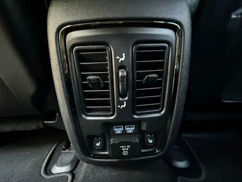 Used 2019 Jeep Grand Cherokee High Altitude image 21