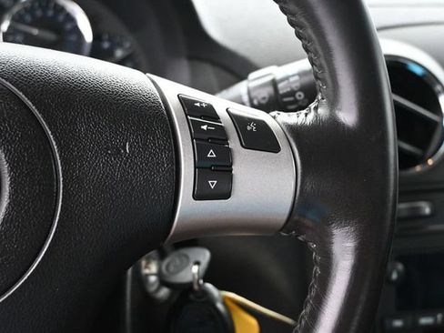 Used 2008 Chevrolet HHR LT FWD image 27