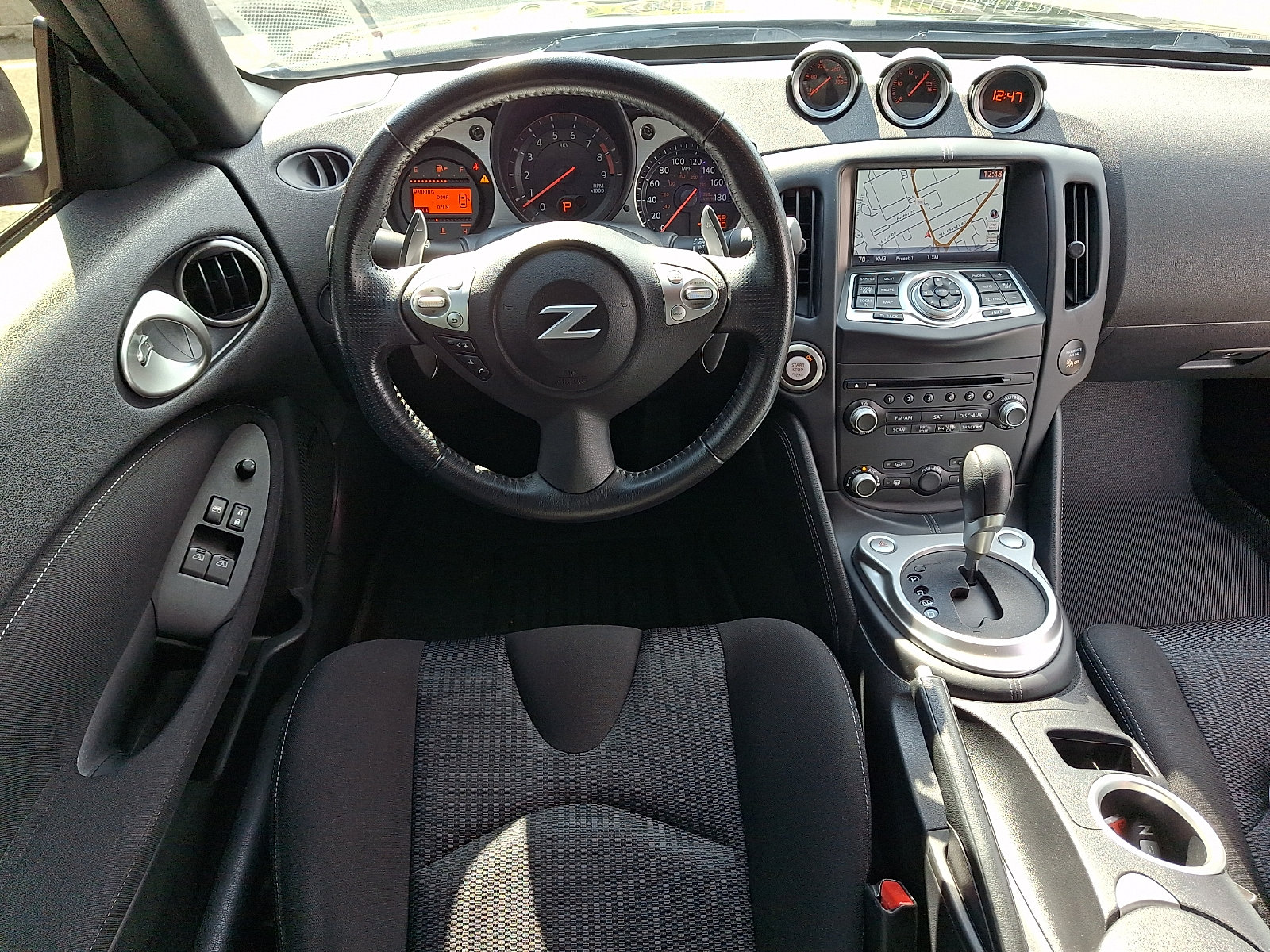 Used 2016 Nissan 370Z Coupe RWD image 12