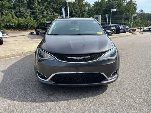 Used 2019 Chrysler Pacifica Touring-L w/ Advanced Safetytec Group FWD image 35