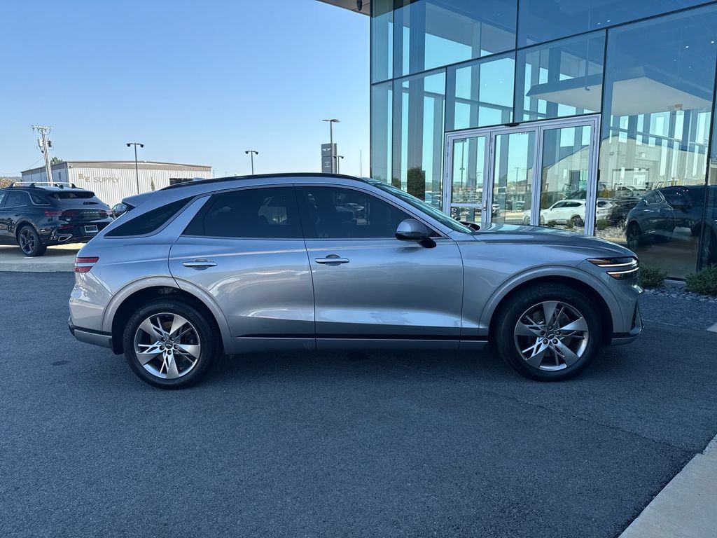 Used 2023 Genesis GV70 3.5T Sport AWD/4WD image 2