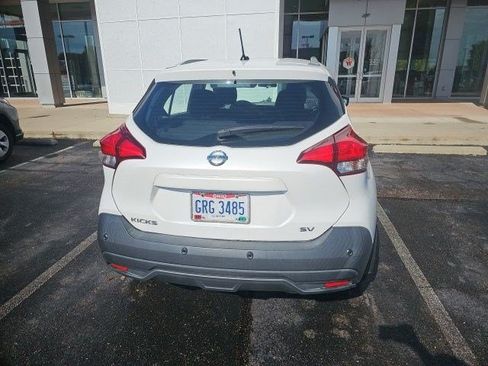 Used 2020 Nissan Kicks SV FWD image 4