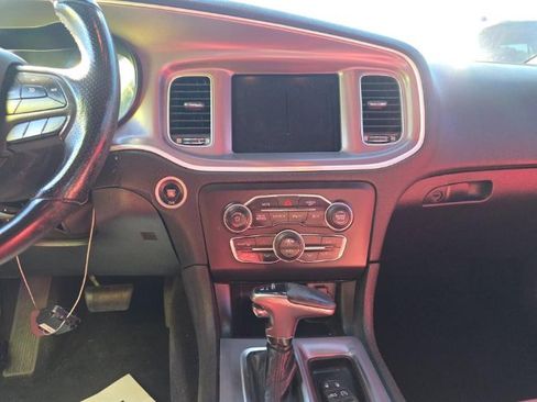 Used 2019 Dodge Charger Scat Pack RWD image 13