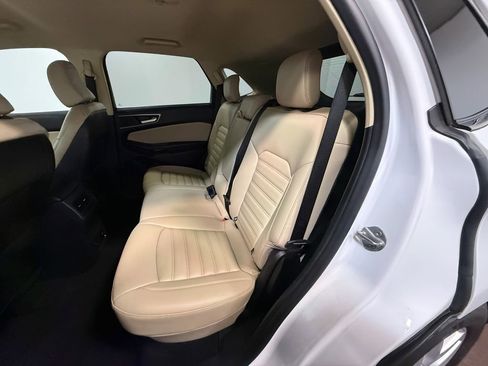 Used 2023 Ford Edge SEL w/ Convenience Package image 8