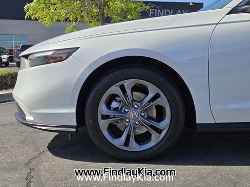 Used 2023 Honda Accord EX image 10