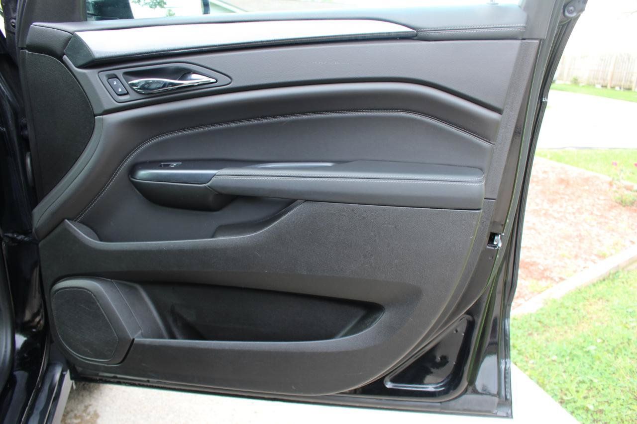 Used 2015 Cadillac SRX FWD image 35