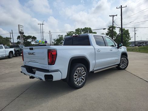 New 2026 GMC Sierra 1500 Denali Ultimate AWD/4WD image 5