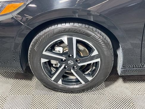 Used 2024 Nissan Sentra SV FWD image 27