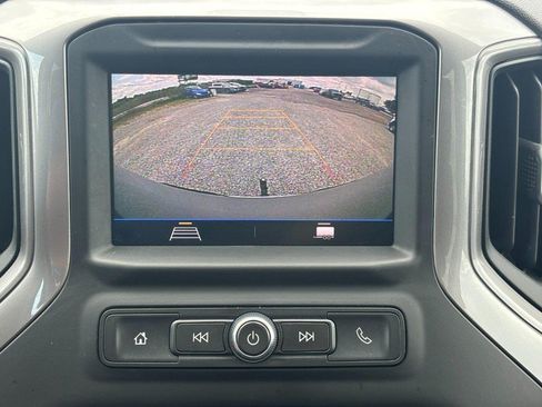 Used 2021 Chevrolet Silverado 1500 Custom AWD/4WD image 22