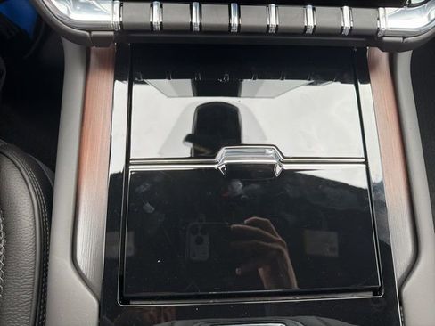 New 2026 GMC Yukon XL Denali image 32