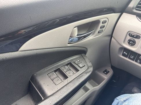 Used 2016 Honda Pilot Touring image 23