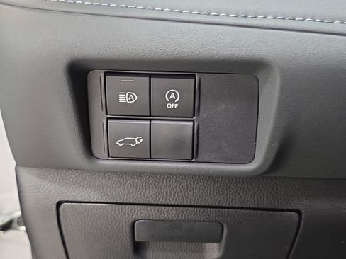 Used 2025 Toyota Highlander XSE AWD/4WD image 24