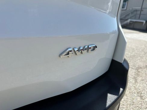 Used 2022 Ford EcoSport S image 37