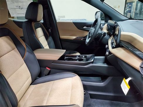 New 2026 Chevrolet Equinox ACTIV image 14