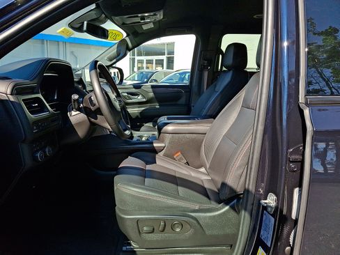 Certified 2023 Chevrolet Suburban RST AWD/4WD image 15
