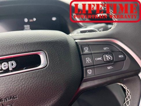 New 2025 Jeep Grand Cherokee Laredo X image 30