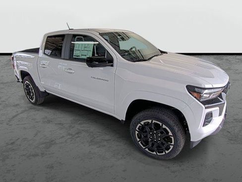 New 2026 Chevrolet Colorado Z71 w/ Technology Package AWD/4WD image 5