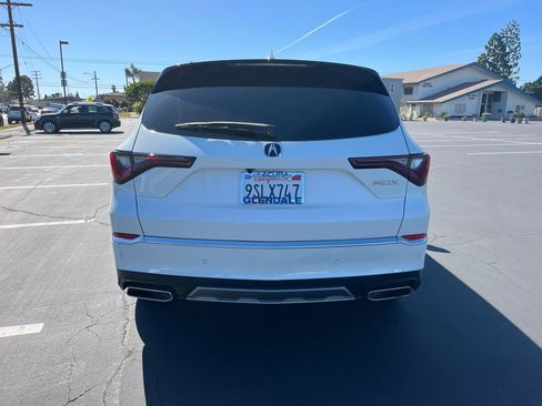 Used 2025 Acura MDX FWD w/ Technology Package image 5
