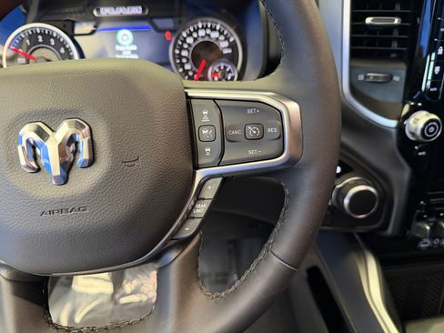 Used 2025 RAM 1500 Big Horn AWD/4WD image 18