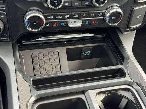 New 2026 Ford F350 Lariat w/ Black Appearance Package image 17