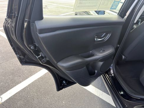 Used 2024 Honda HR-V LX image 23