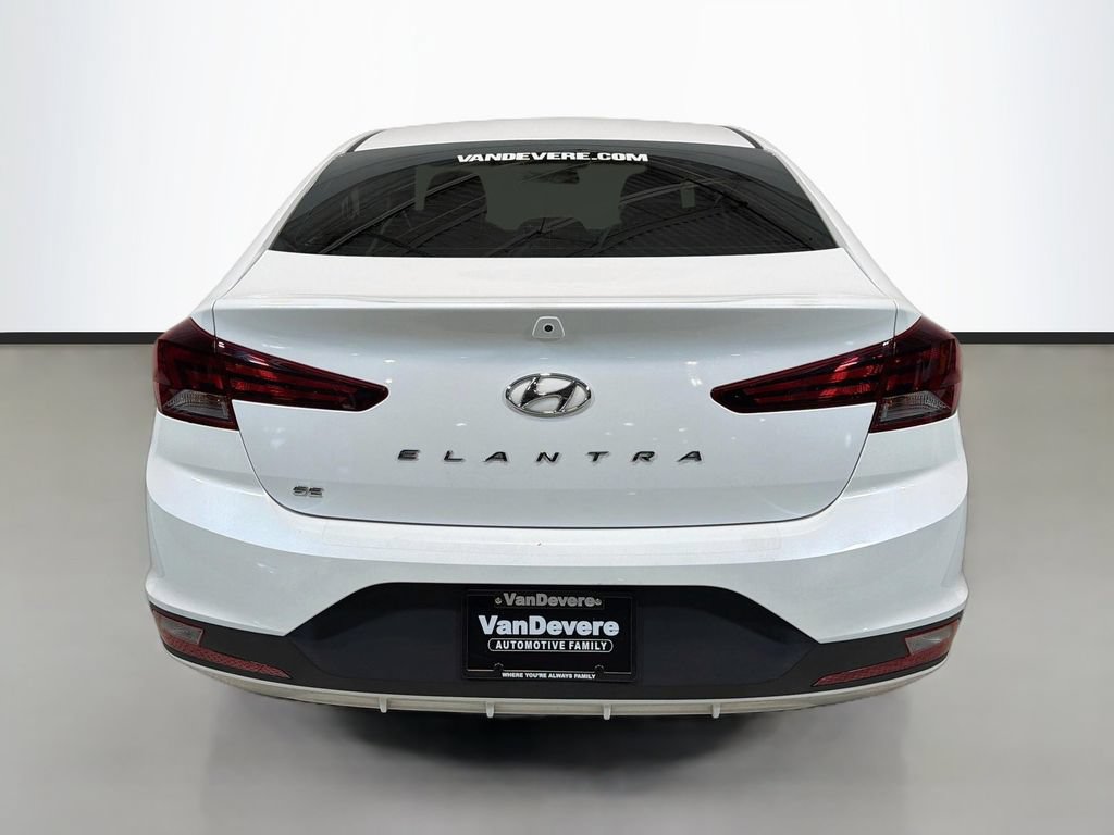 Used 2019 Hyundai Elantra SE w/ Cargo Package FWD image 8