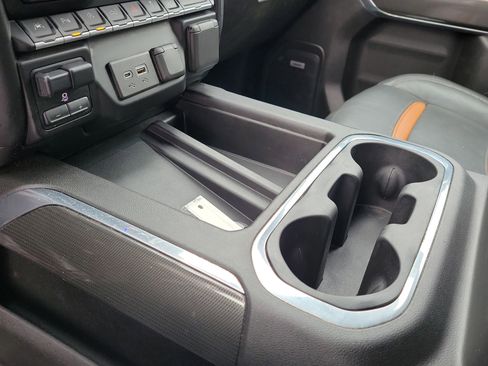 Used 2019 GMC Sierra 1500 AT4 w/ AT4 Premium Package image 29