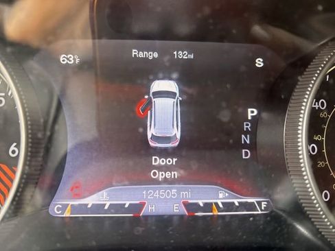 Used 2015 Jeep Cherokee Limited image 11