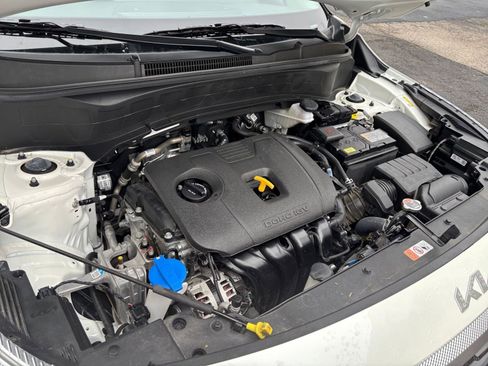Used 2025 Kia Seltos S image 27