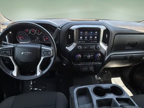Certified 2022 Chevrolet Silverado 1500 RST AWD/4WD image 17