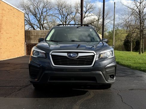Used 2019 Subaru Forester Premium AWD/4WD image 10